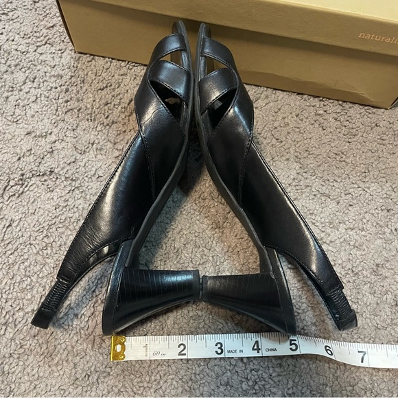 Naturalizer Leather Upper Black Slingback Peep Toe Pumps Women’s 5.5M Low-Heel - Picture 6 of 7